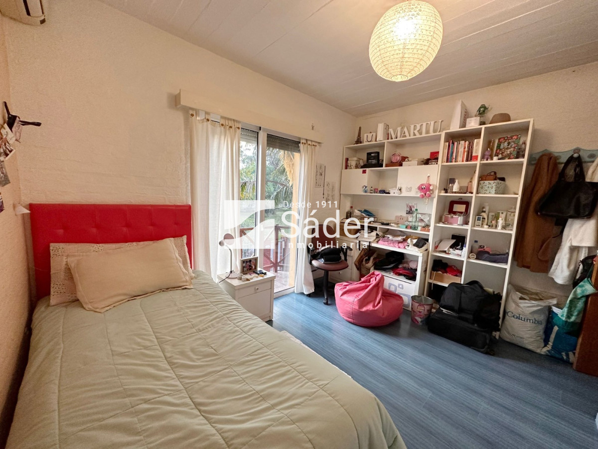 Casa ID.3144 - Casa en venta 4 dormitorios en Pda 23 de Playa Mansa