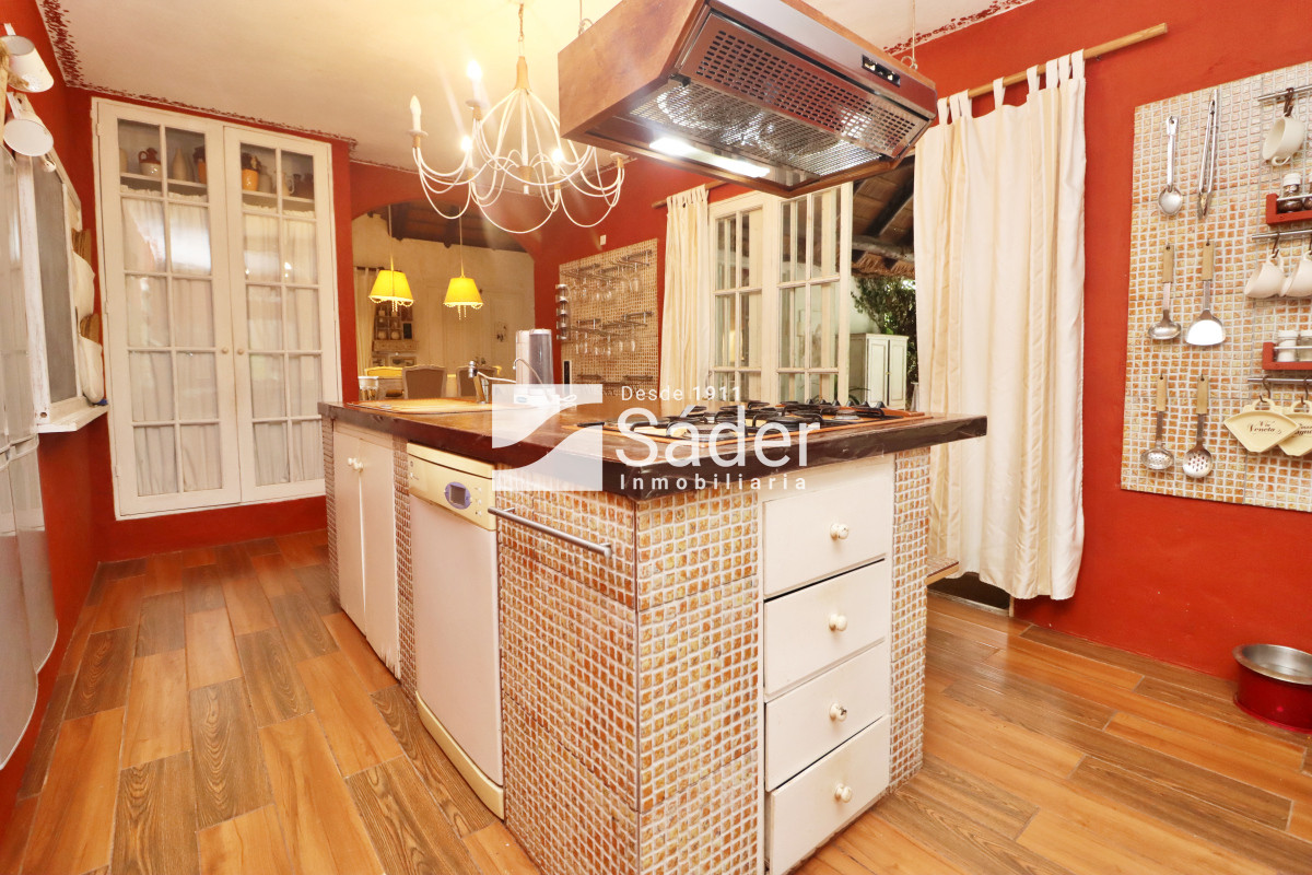 Casa ID.4043 - Quincho a 900 mts. del mar