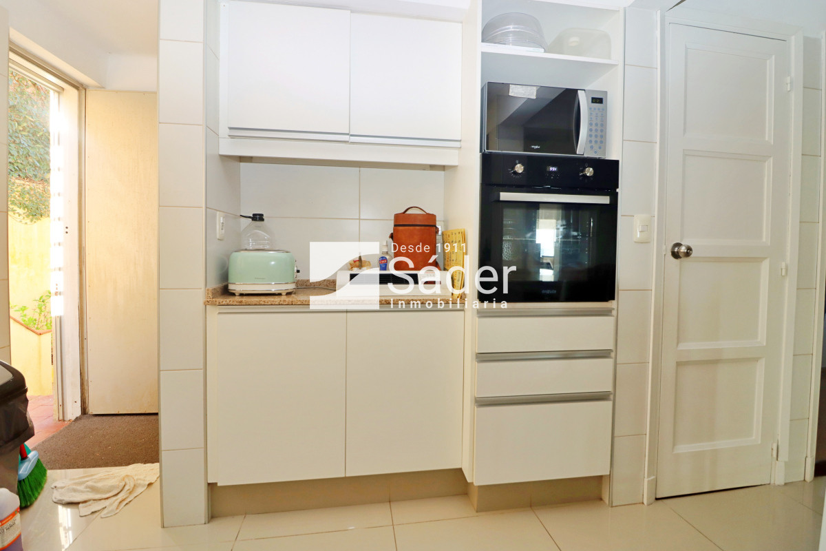 Casa ID.4364 - Casa en peninsula, primera linea frente al mar