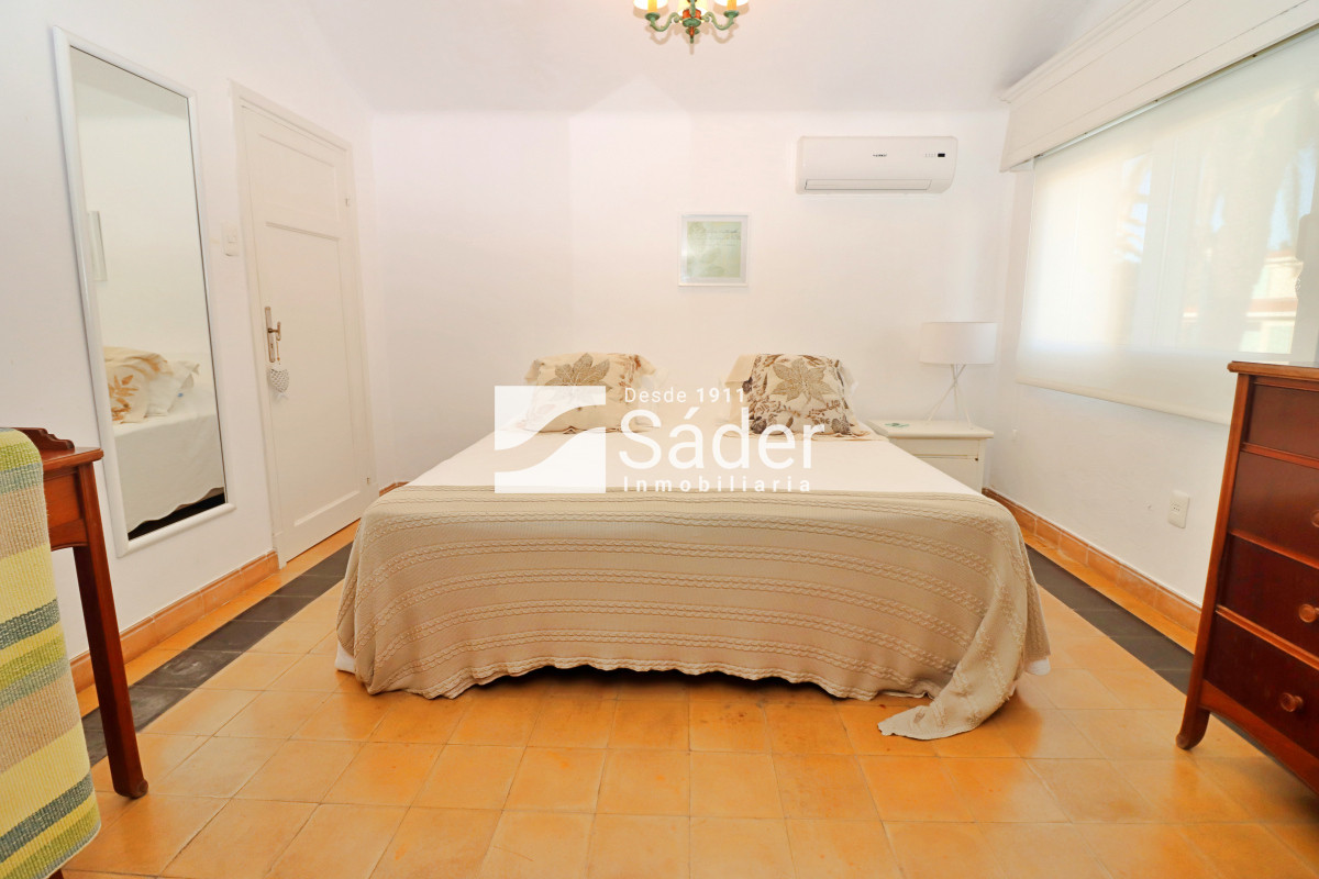 Casa ID.4364 - Casa en peninsula, primera linea frente al mar