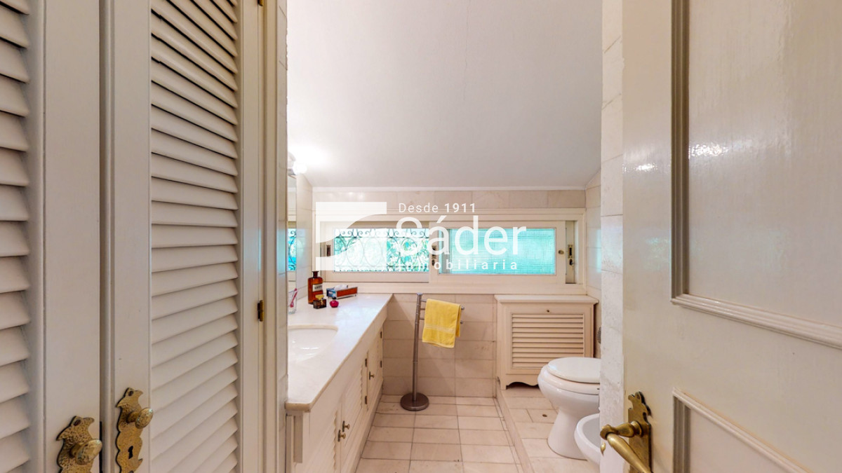 Casa ID.2289 - Casa en venta Playa Mansa 5 dormitorios 