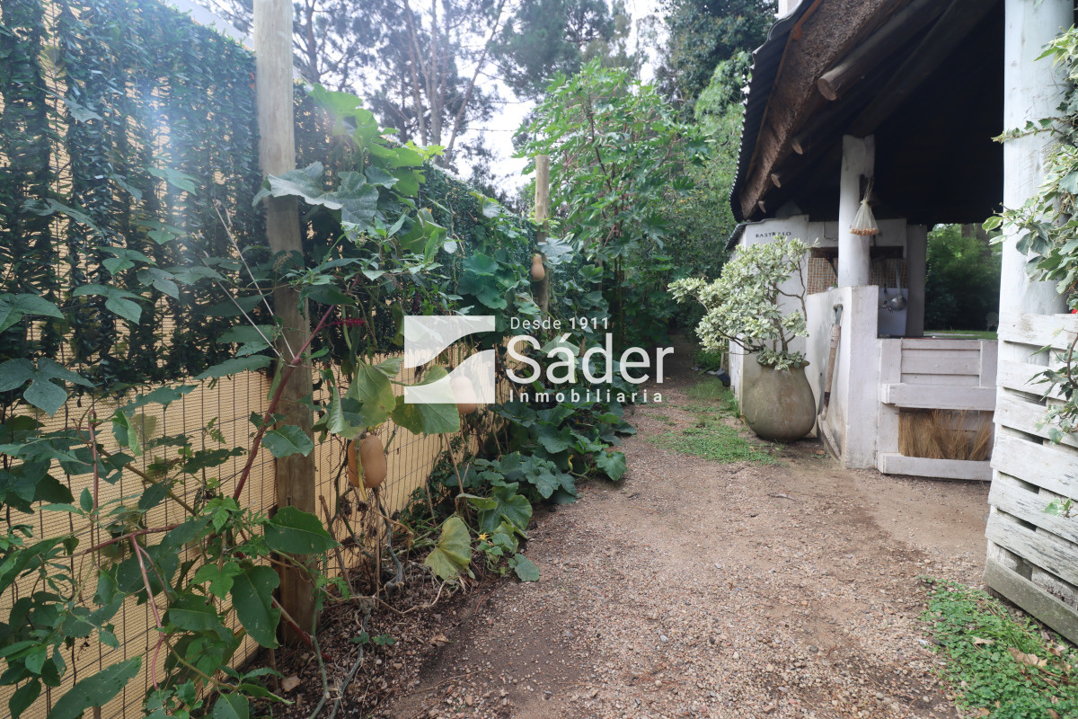 Casa ID.4043 - Quincho a 900 mts. del mar