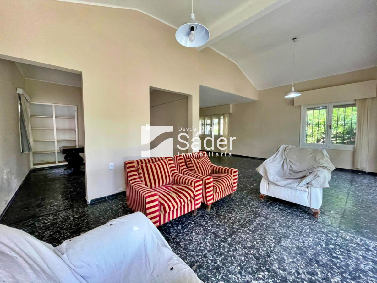 Casa ID.4852 - Una propiedad con historia y carácter, en una ubicación privilegiada de Playa Mansa