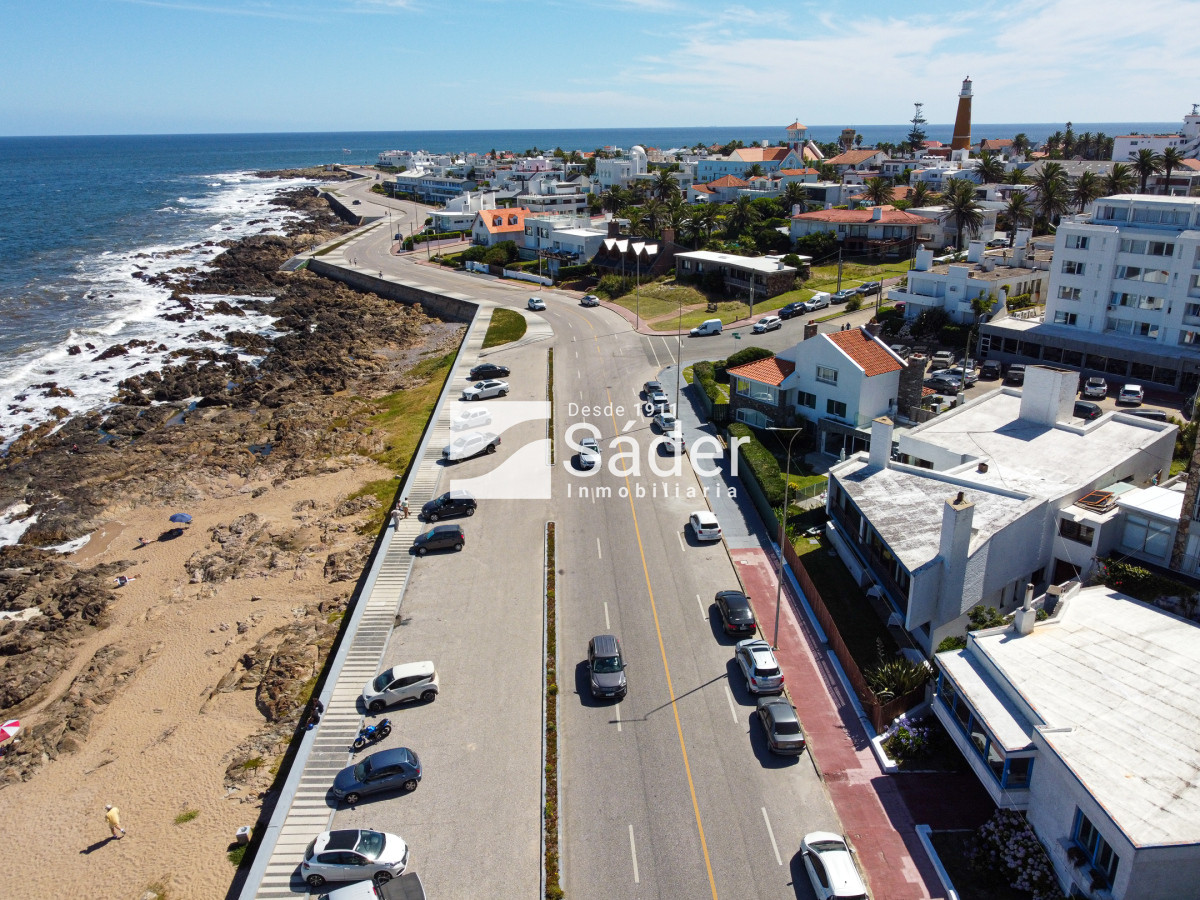 Casa ID.3709 - Casa Frente al Mar Única