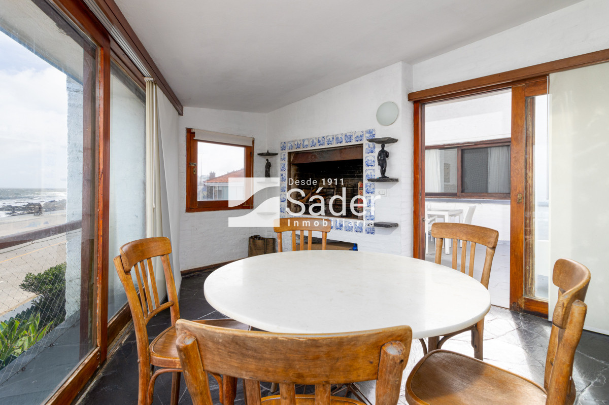 Casa ID.3709 - Casa Frente al Mar Única