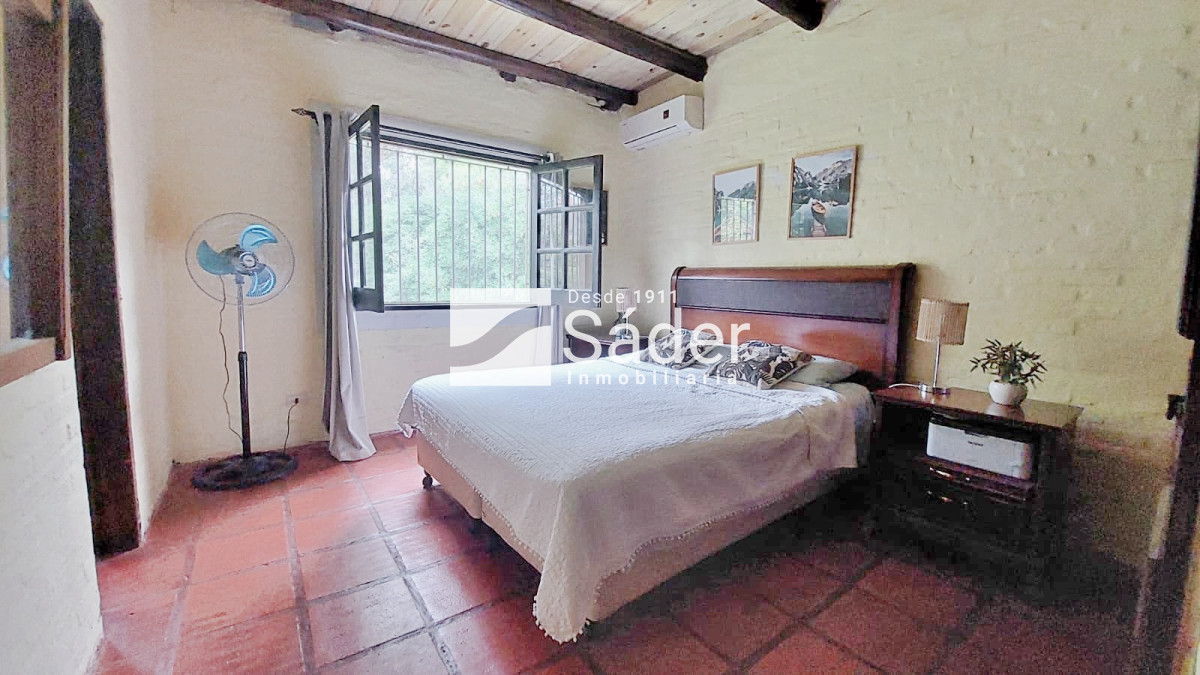 Casa ID.4758 - Casa en Alquiler 3 dormtiorios. Barrio Marly con Jardín y Piscina