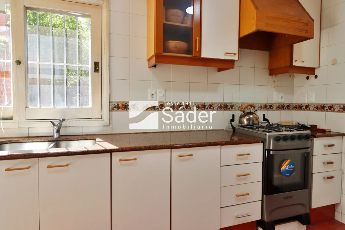 Casa ID.4546 - Casa en alquiler anual. Pinares a metros del mar