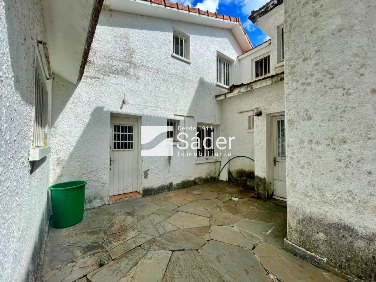 Casa ID.4852 - Una propiedad con historia y carácter, en una ubicación privilegiada de Playa Mansa