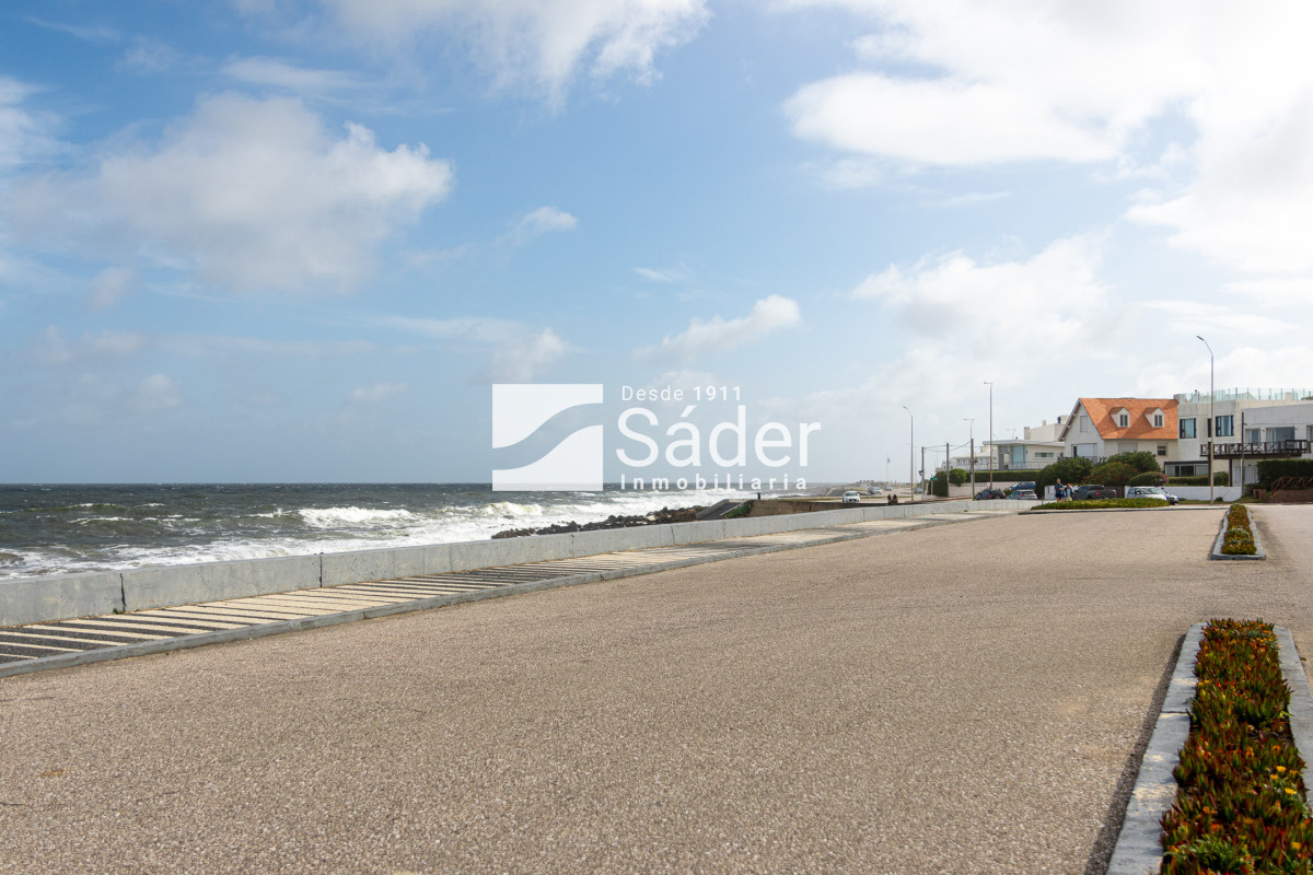 Casa ID.3709 - Casa Frente al Mar Única