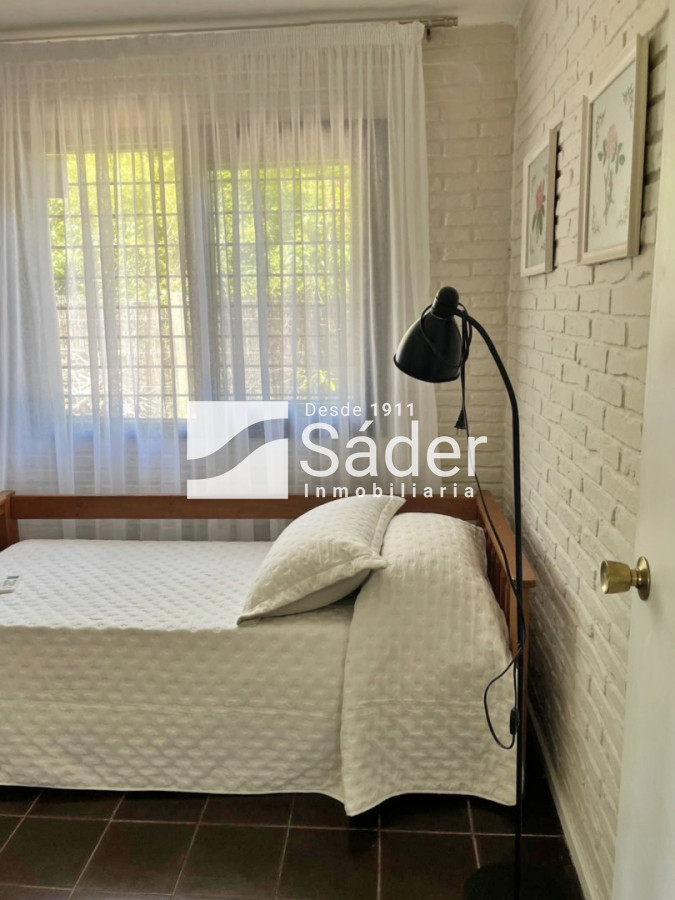 Casa ID.4200 - Casa en alquiler. 3 dormitorios. Pinares