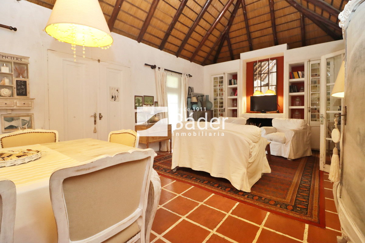 Casa ID.4043 - Quincho a 900 mts. del mar