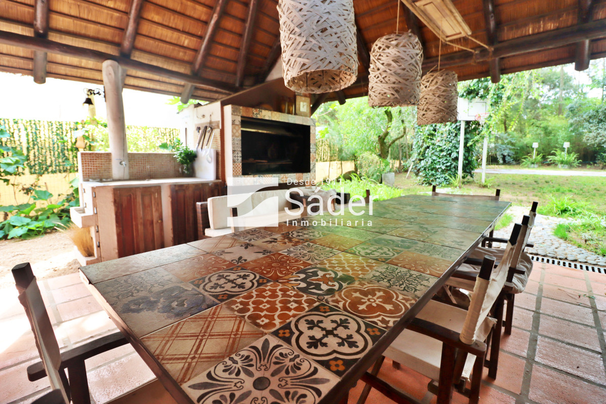 Casa ID.4043 - Quincho a 900 mts. del mar