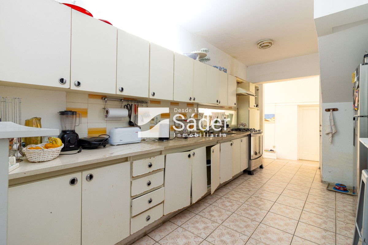 Casa ID.3134 - Casa en venta Barrio Cantegril 5 dormitorios o mas