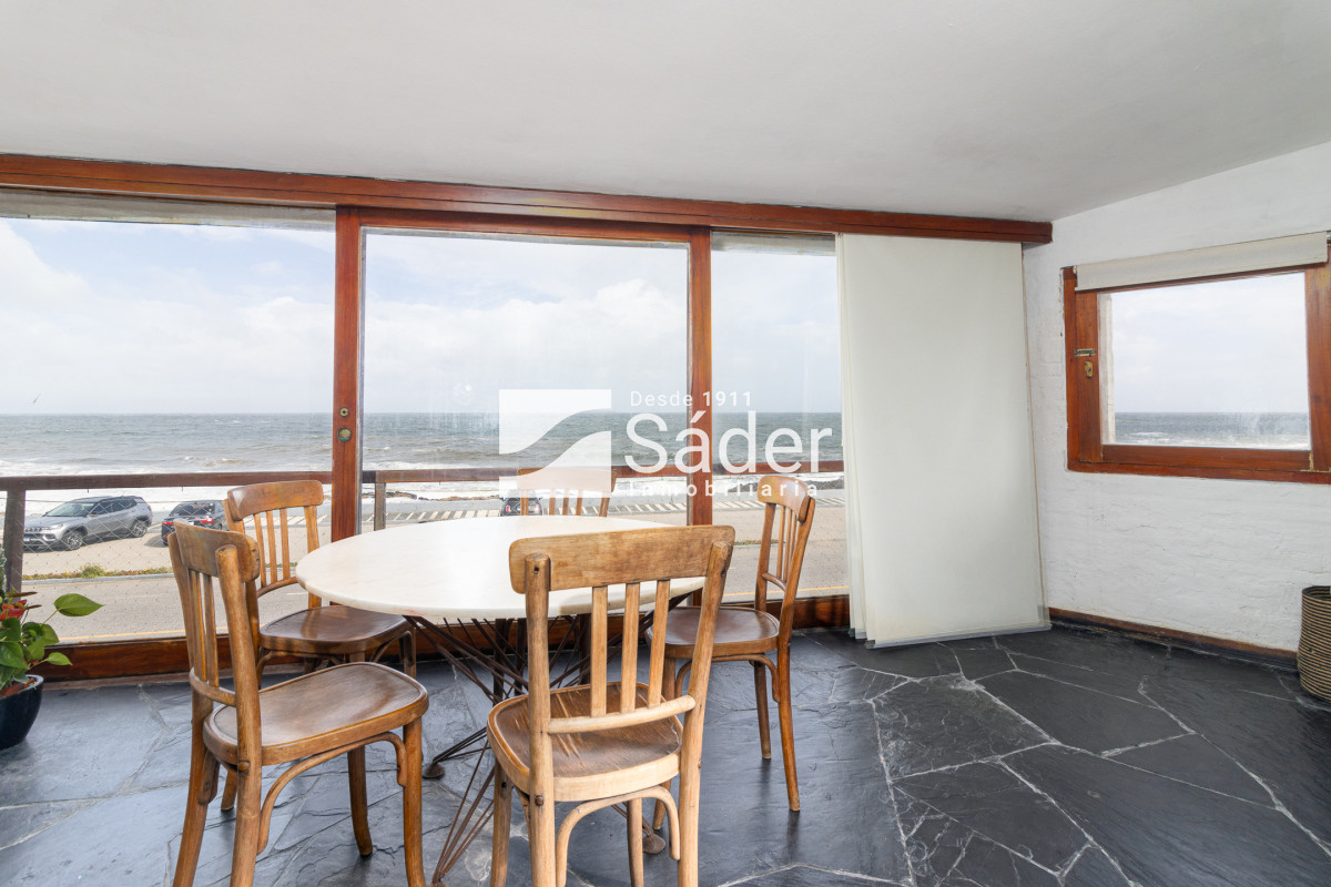 Casa ID.3709 - Casa Frente al Mar Única