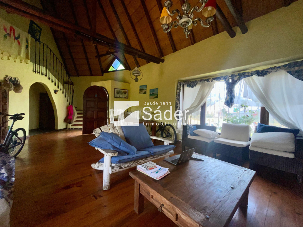 Casa ID.4774 - Muy linda casa en San Rafael Pda. 11, ideal para familias
