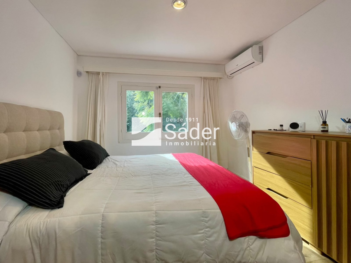 Casa ID.4973 - Excelente casa en Pinares. 3 suites, piscina y parrillero 