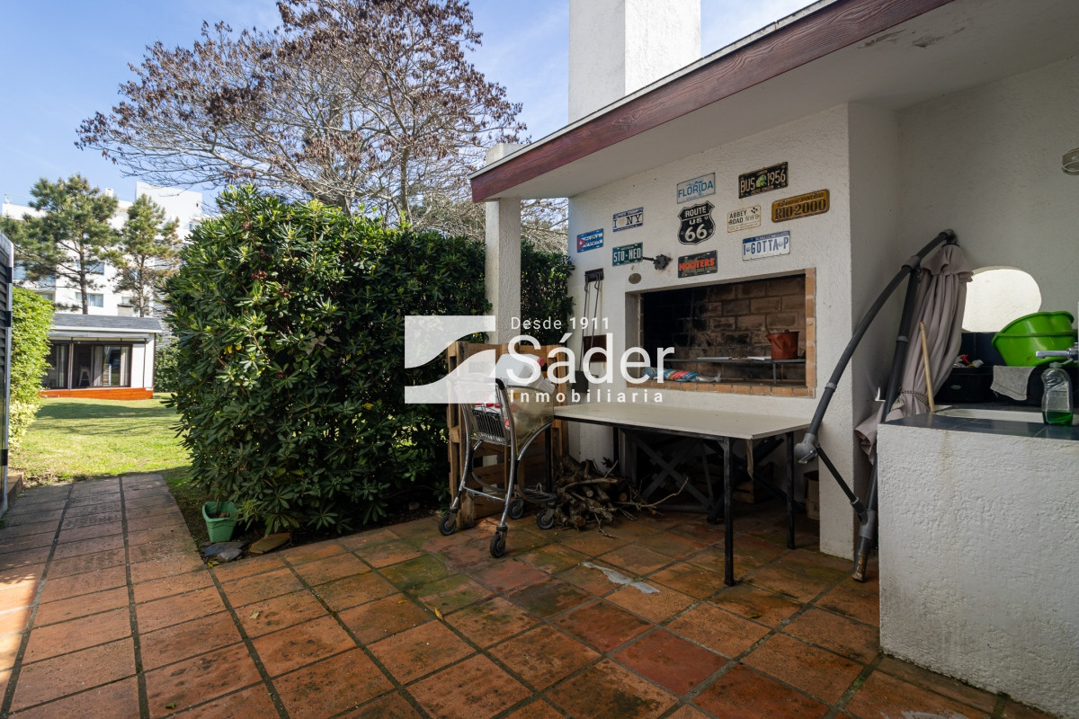 Casa ID.3179 - Casa en venta Pinares 3 dormitorios