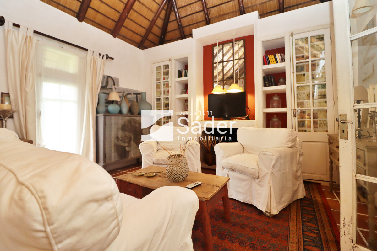 Casa ID.4043 - Quincho a 900 mts. del mar