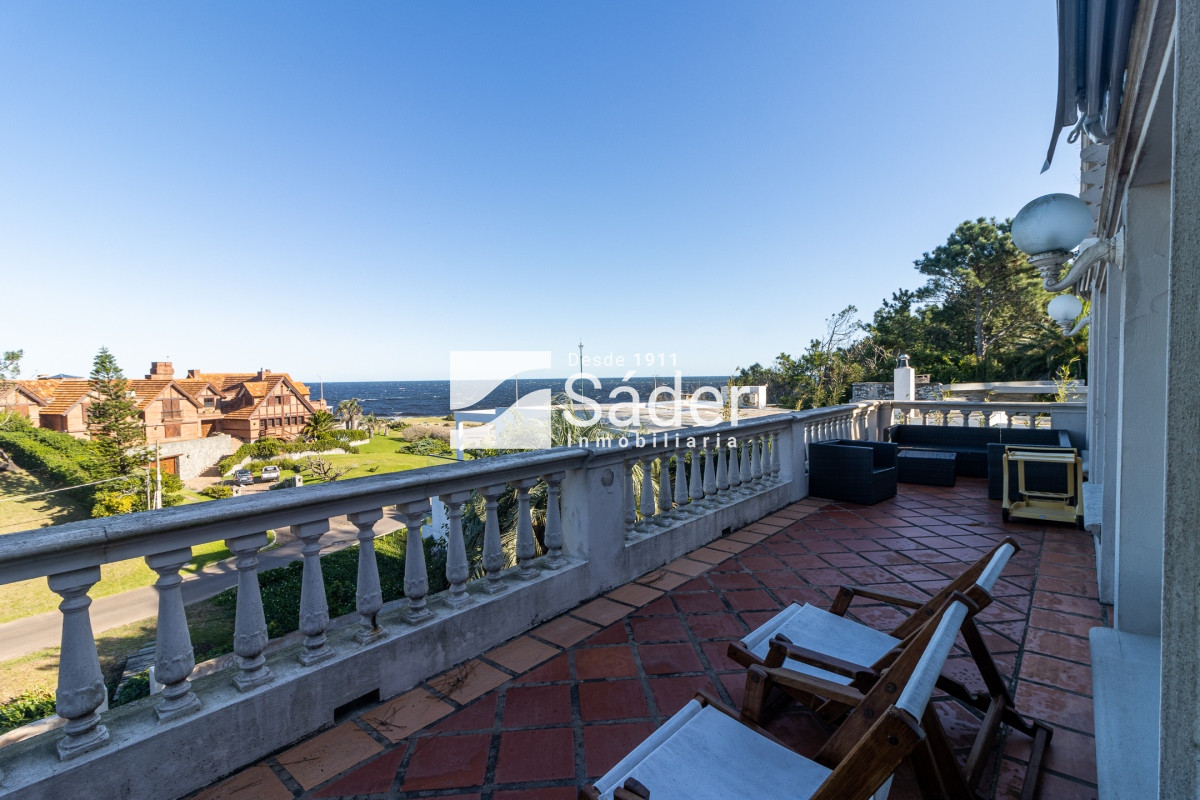 Casa ID.2894 - Casa en venta Pinares 3 dormitorios