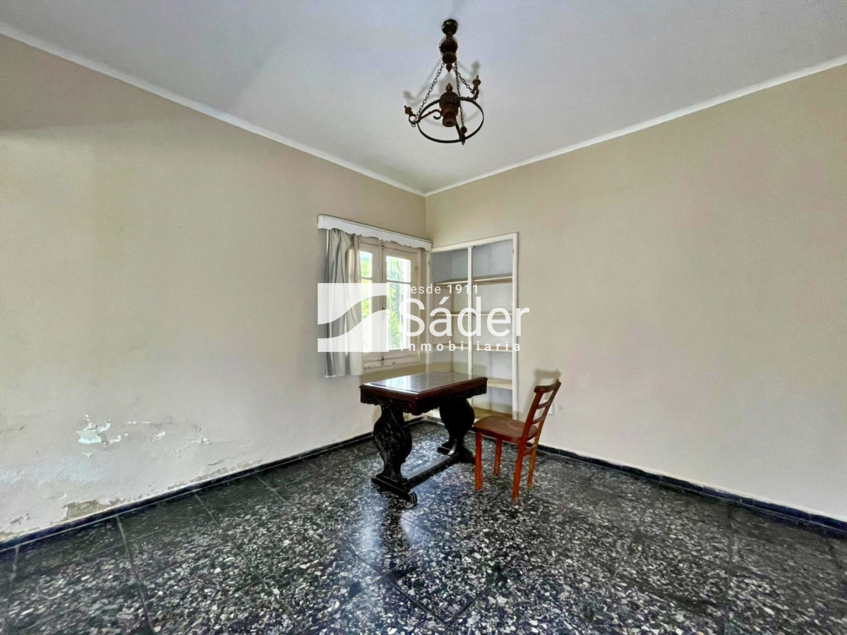 Casa ID.4852 - Una propiedad con historia y carácter, en una ubicación privilegiada de Playa Mansa