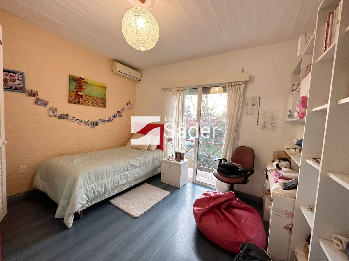 Casa ID.3144 - Casa en venta 4 dormitorios en Pda 23 de Playa Mansa