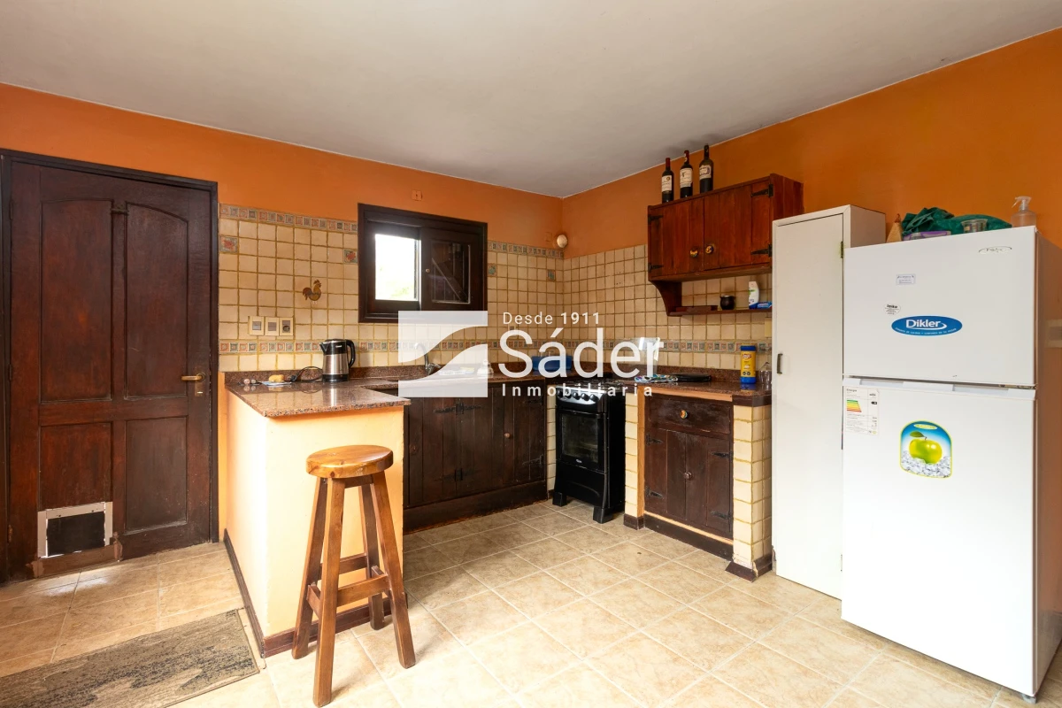 Casa ID.4956 - Casa en alquiler anual. Barrio Marly