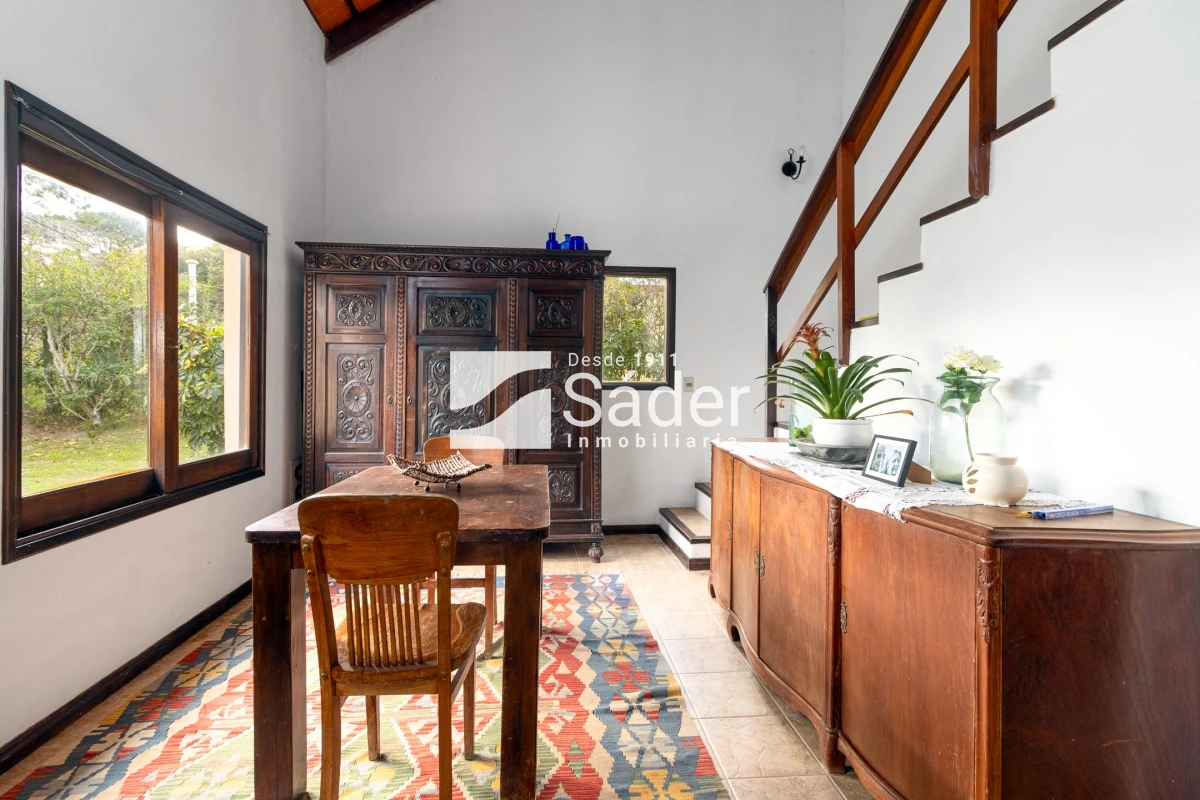 Casa ID.4956 - Casa en alquiler anual. Barrio Marly