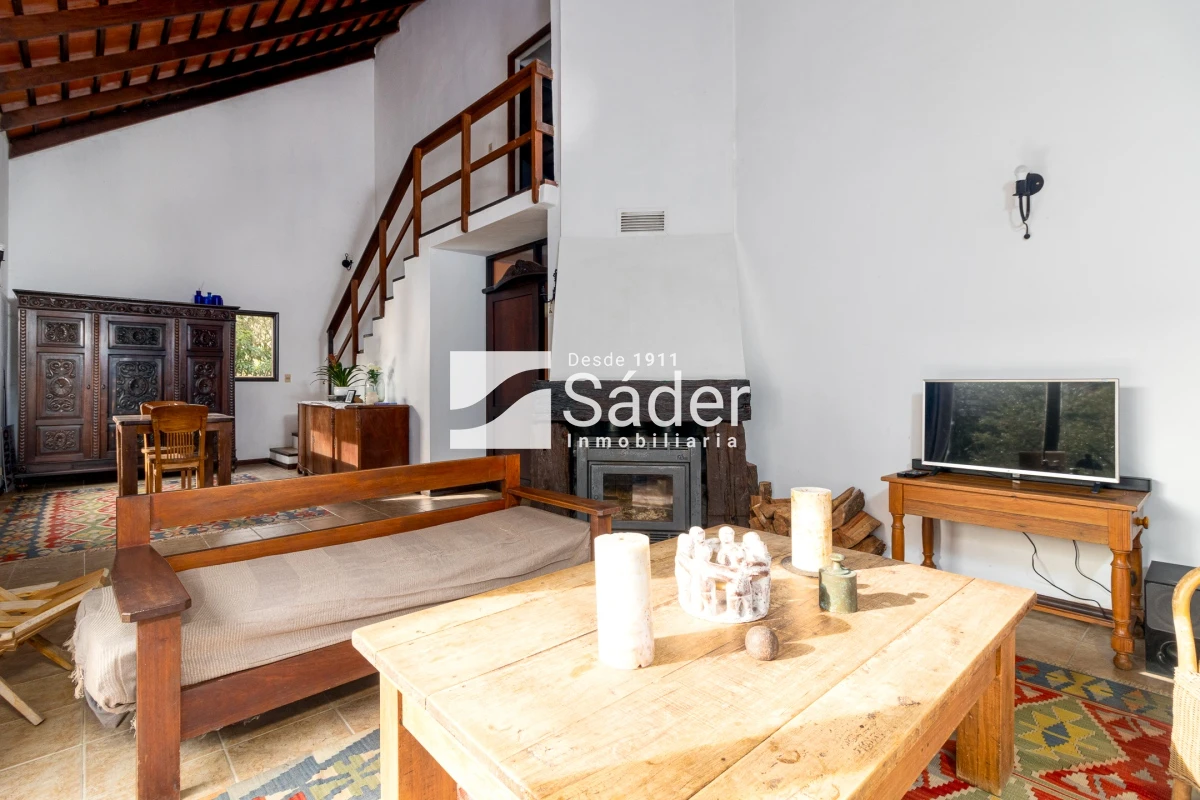 Casa ID.4956 - Casa en alquiler anual. Barrio Marly