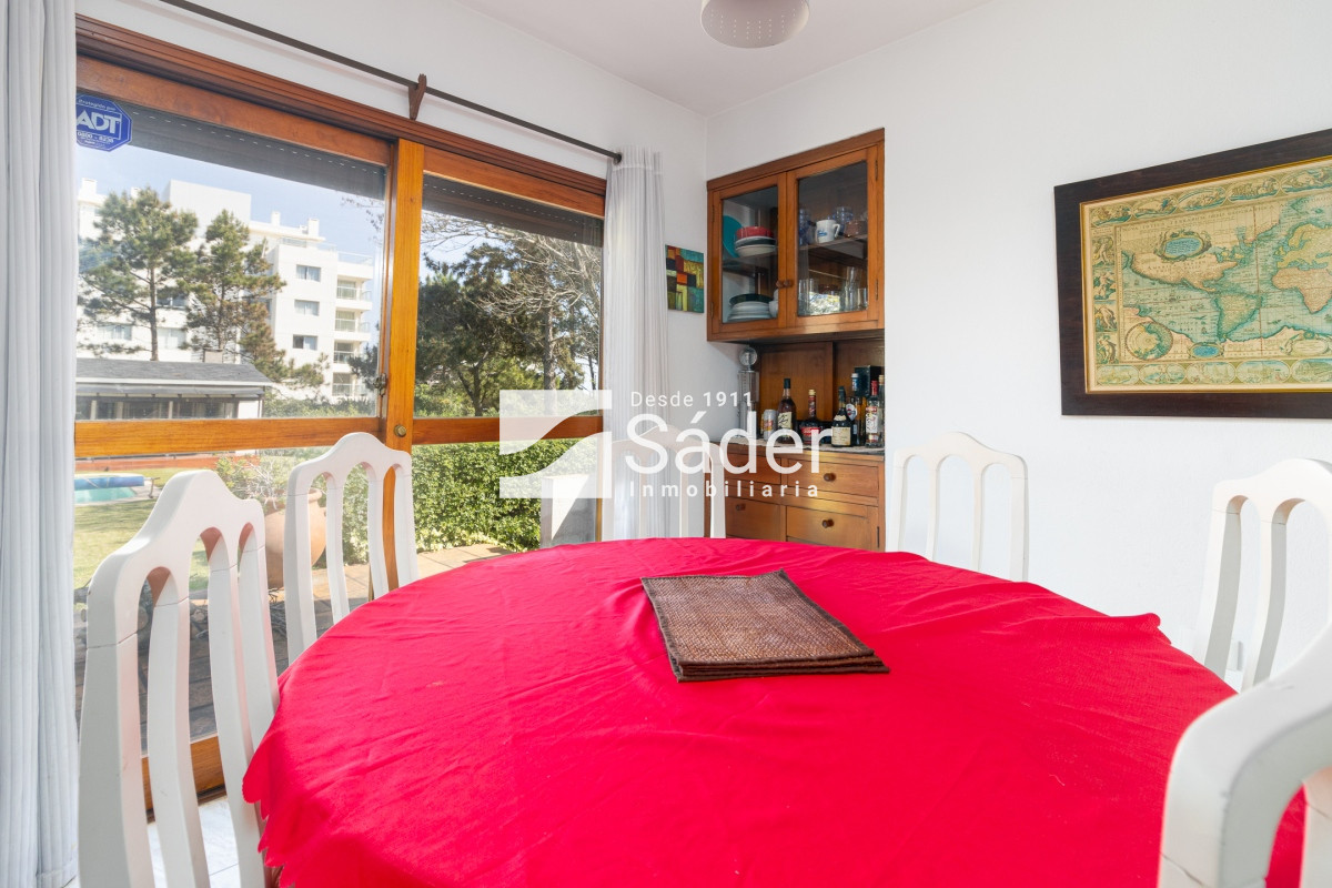 Casa ID.3179 - Casa en venta Pinares 3 dormitorios