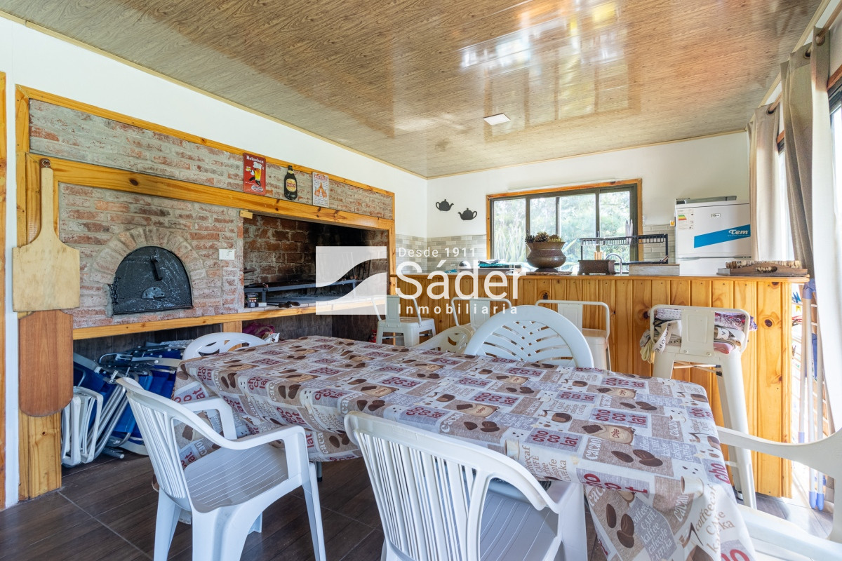 Casa ID.3179 - Casa en venta Pinares 3 dormitorios