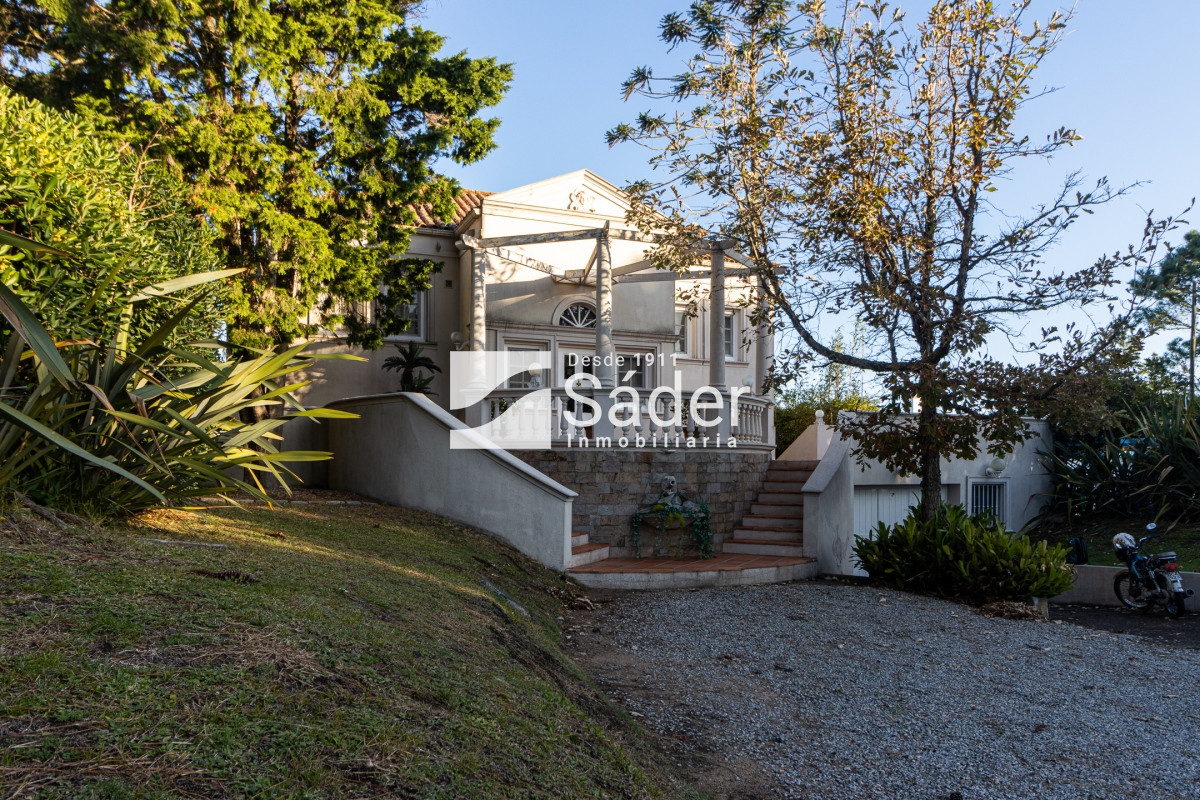Casa ID.2894 - Casa en venta Pinares 3 dormitorios
