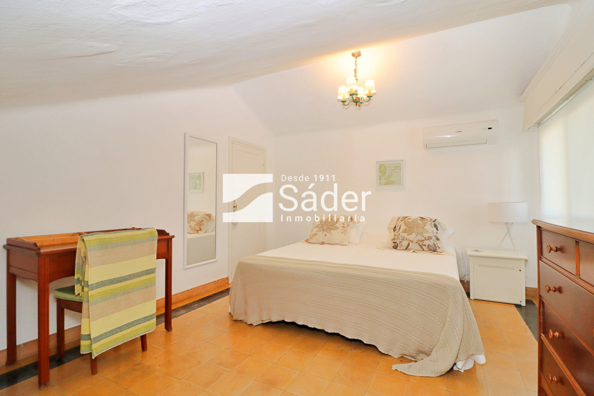 Casa ID.4364 - Casa en peninsula, primera linea frente al mar