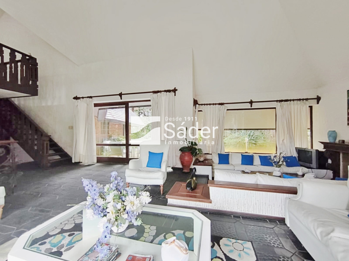 Casa ID.4759 - Chalet en Lugano, Punta del Este