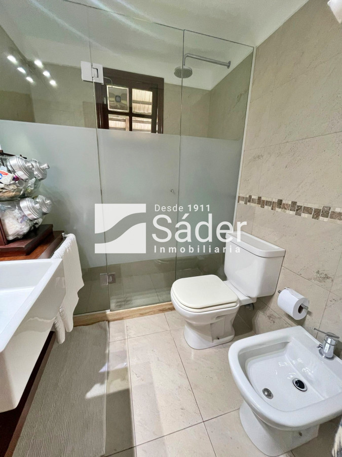 Casa ID.2389 - Casa en venta y alquiler Pinares 3 dormitorios