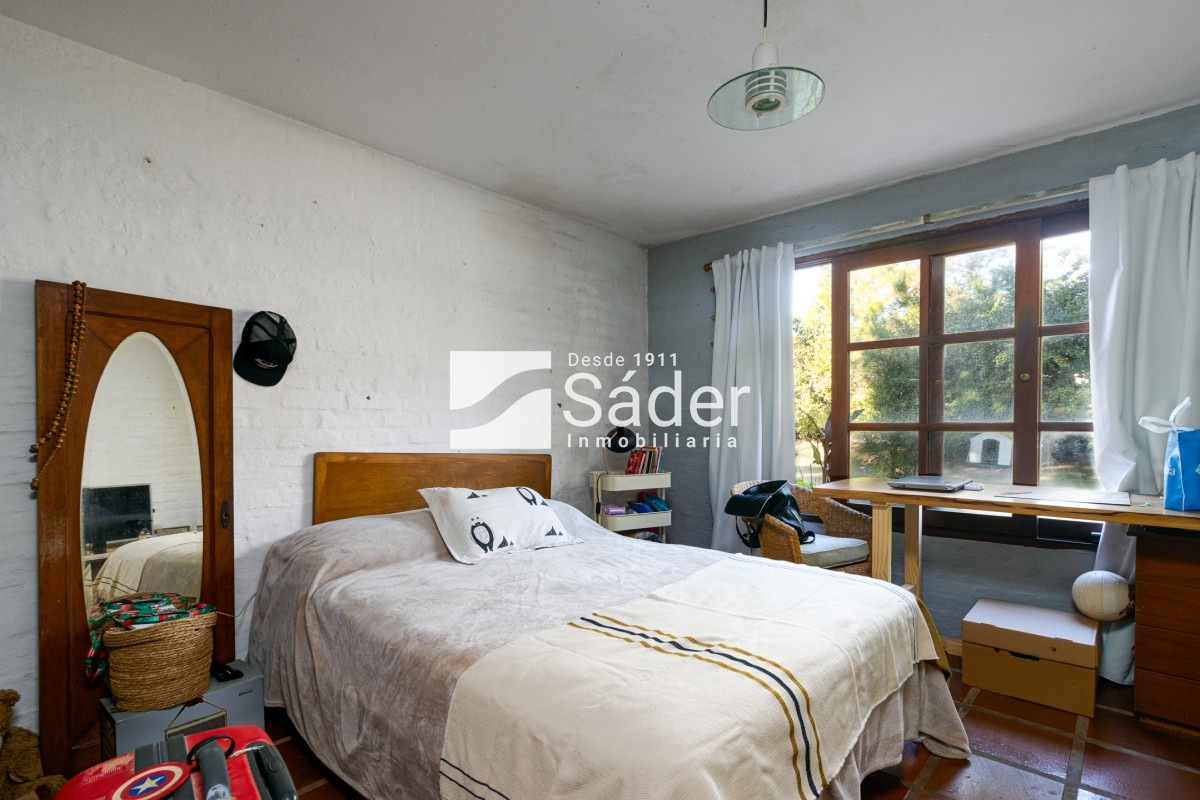Casa ID.2888 - Casa en venta Lugano 5 dormitorios 