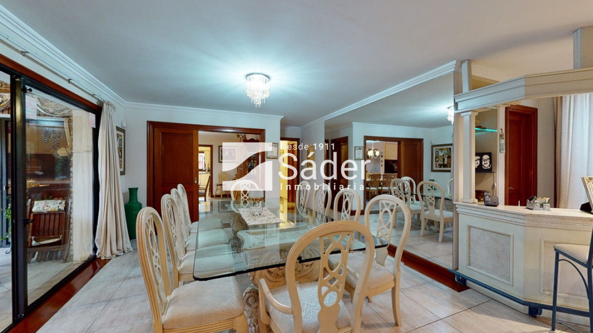 Casa ID.759 - Casa en venta y alquiler Playa Mansa 5 dormitorios