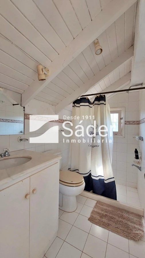 Casa ID.4546 - Casa en alquiler anual. Pinares a metros del mar