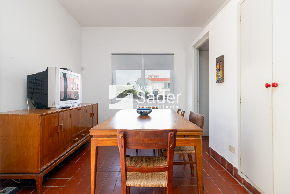 Casa ID.827 - Casa en venta y alquiler Peninsula 4 dormitorios