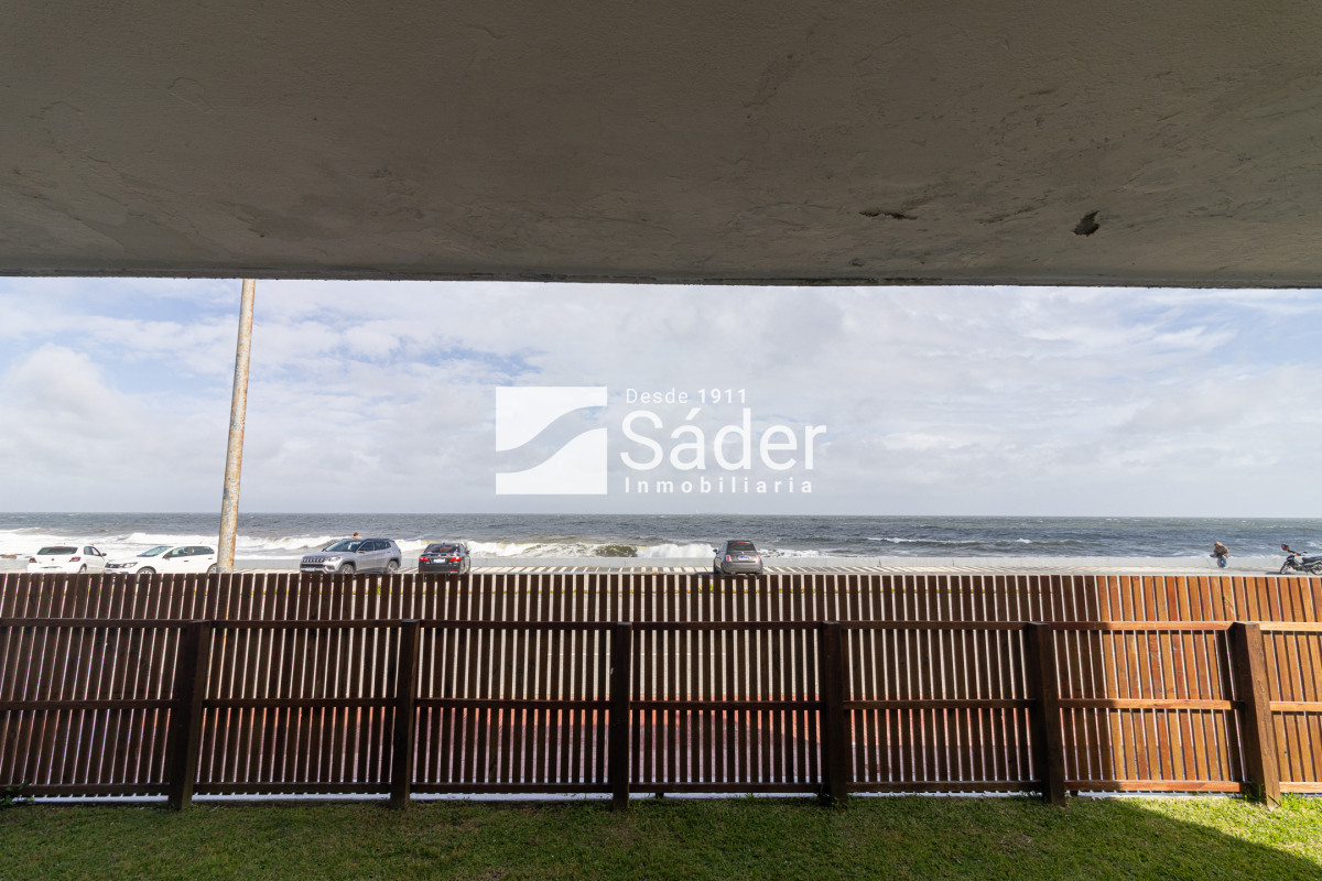 Casa ID.3709 - Casa Frente al Mar Única