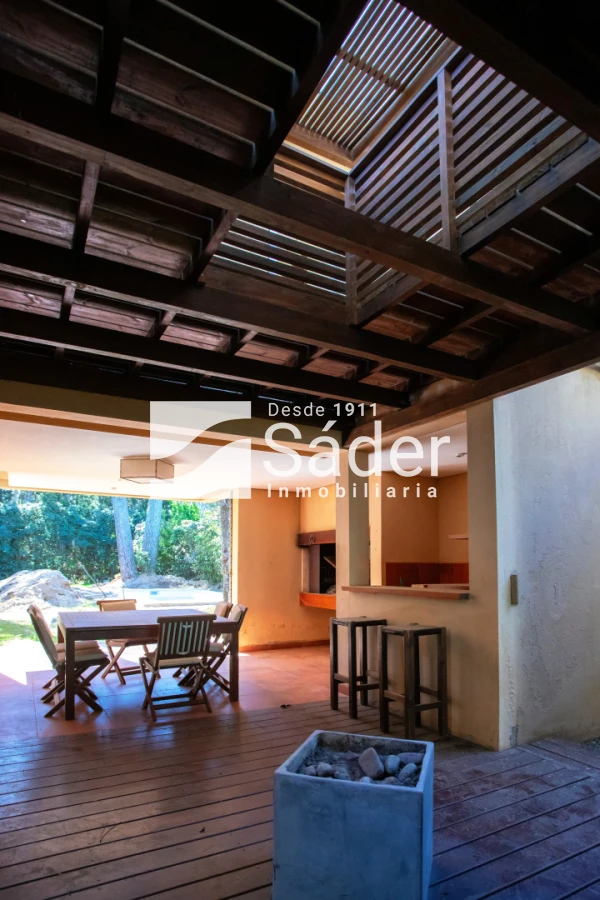Casa ID.5283 - Casa en Montoya. 5 dormitorios y piscina