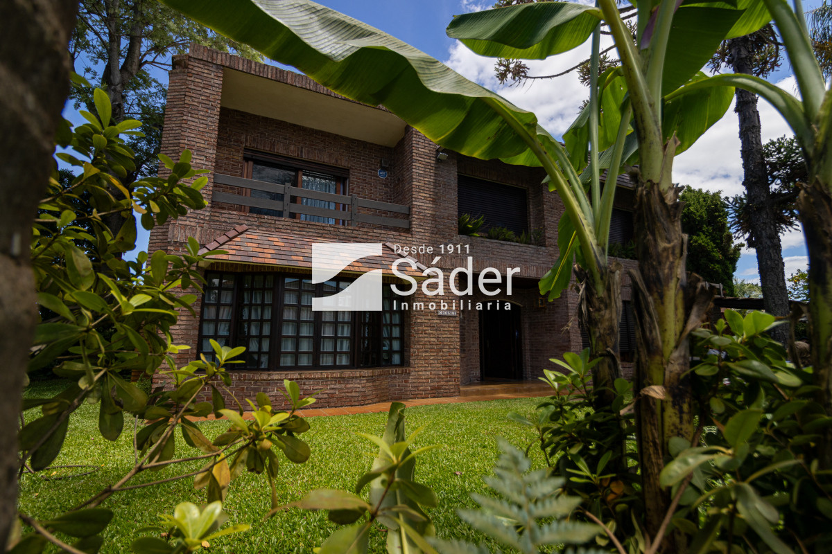 Casa ID.3732 - Ubicación privilegiada, a solo 100 metros del mar en Playa Mansa