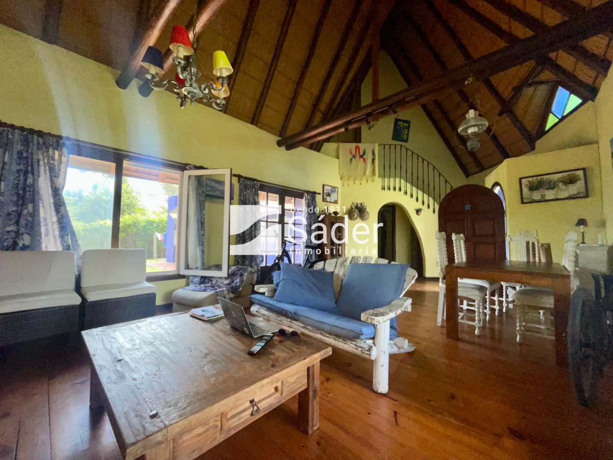 Casa ID.4774 - Muy linda casa en San Rafael Pda. 11, ideal para familias