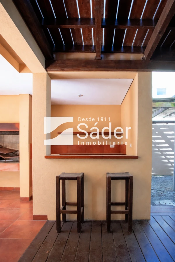 Casa ID.5283 - Casa en Montoya. 5 dormitorios y piscina