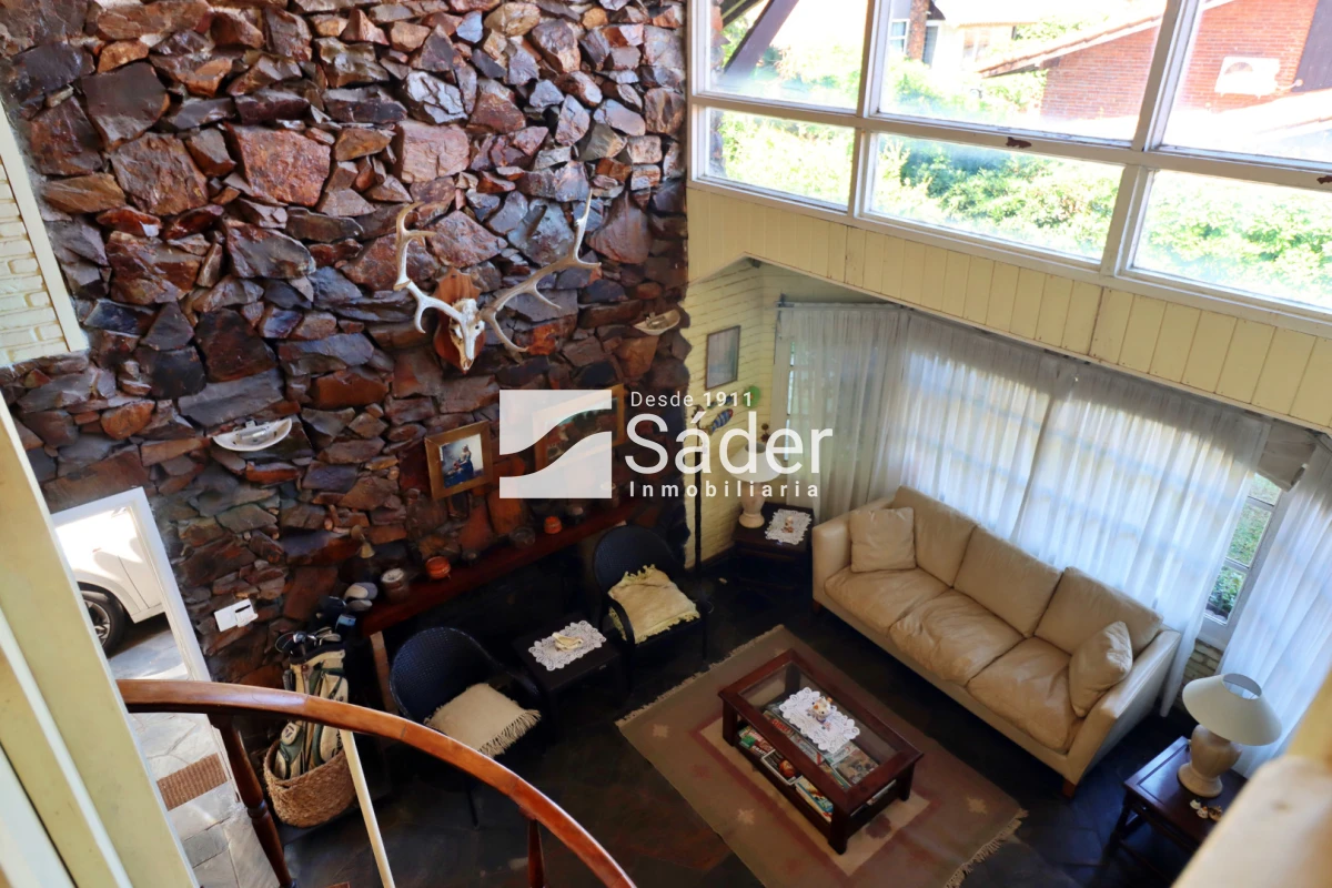 Casa ID.4546 - Casa en alquiler anual. Pinares a metros del mar