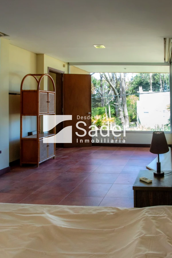 Casa ID.5283 - Casa en Montoya. 5 dormitorios y piscina