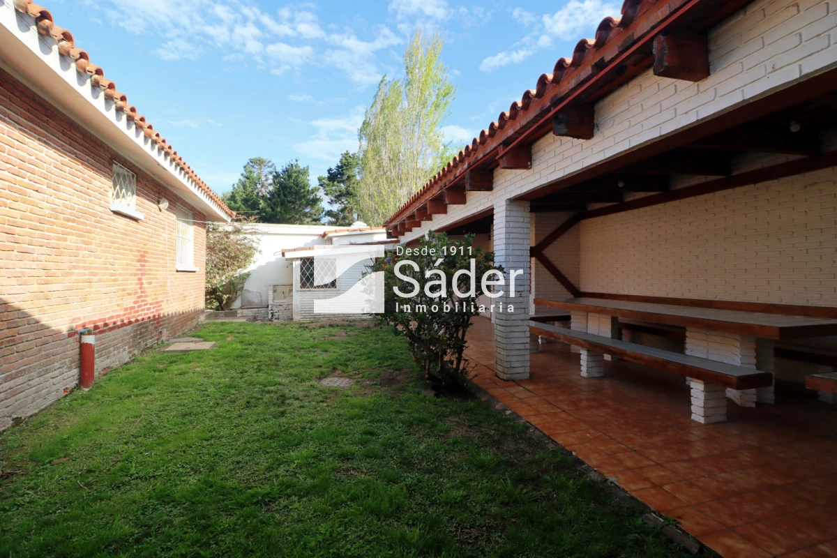 Casa ID.5308 - Casa en alquiler temporal. 4 dormitorios en Playa Mansa