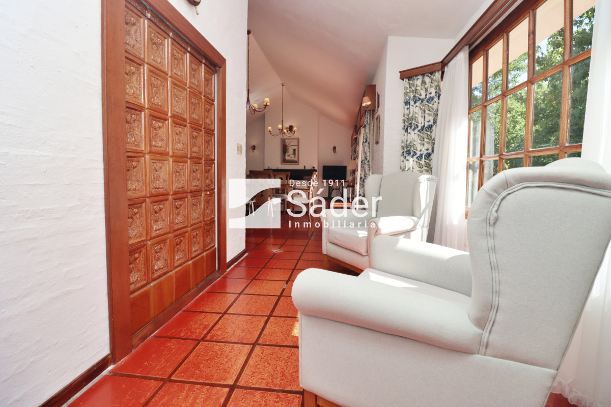Casa ID.4624 - Hermoso Chalet en venta barrio Marly excelente entorno