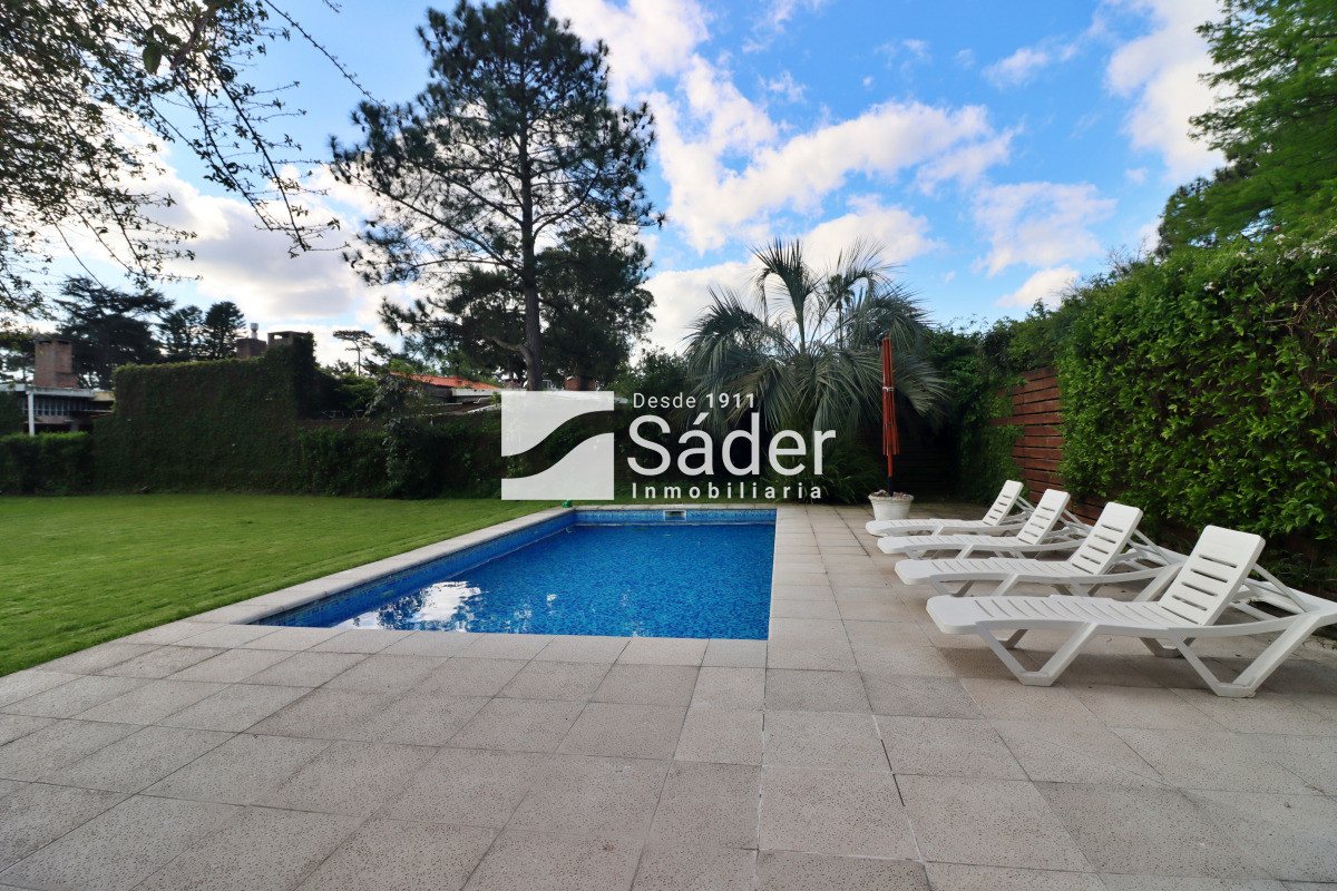 Casa ID.2389 - Casa en venta y alquiler Pinares 3 dormitorios