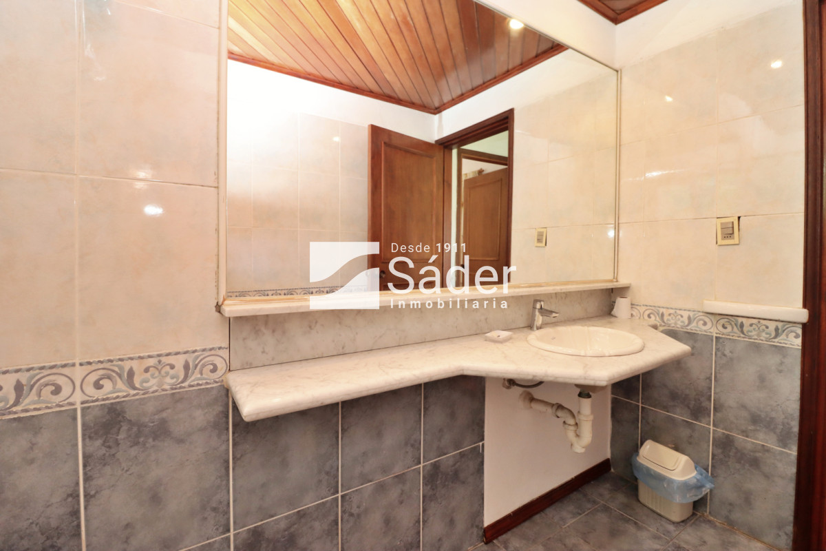 Casa ID.4624 - Hermoso Chalet en venta barrio Marly excelente entorno