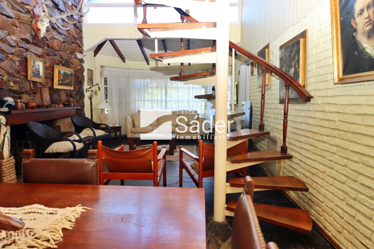 Casa ID.4546 - Casa en alquiler anual. Pinares a metros del mar